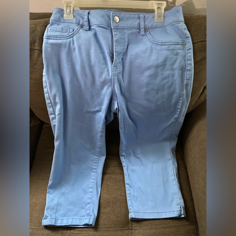 PALE BLUE D JEANS